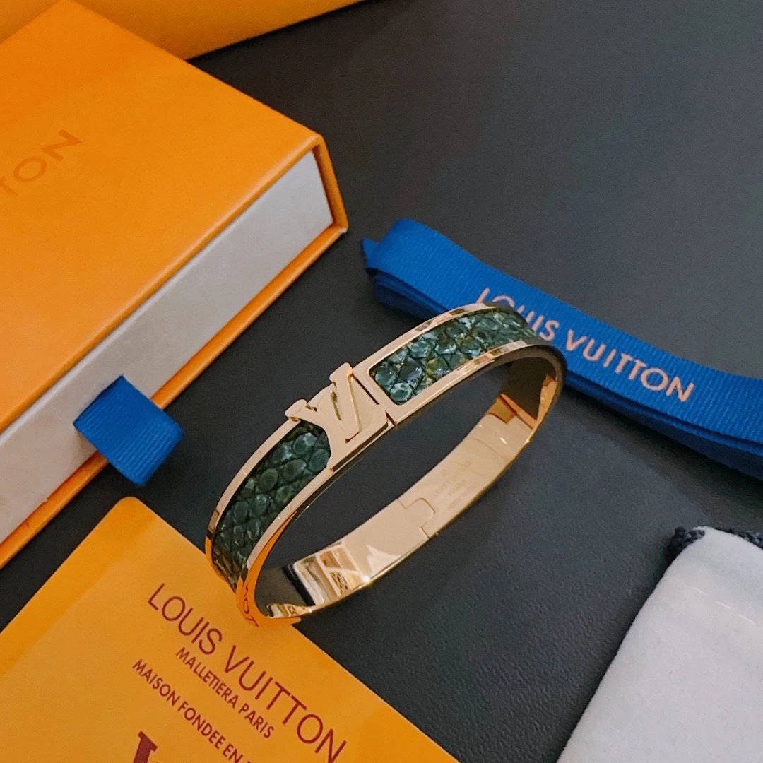 Louis Vuitton Green 