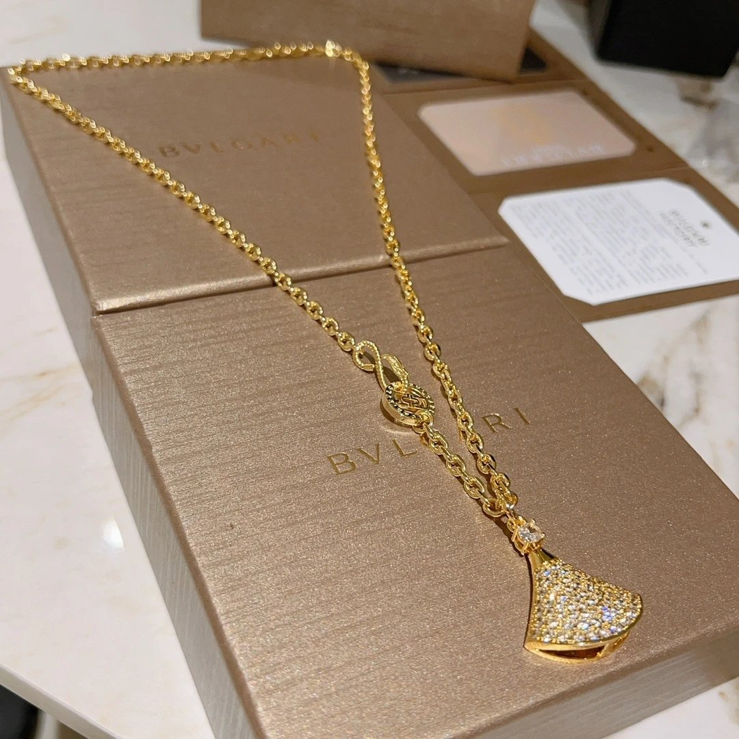 Bvlgari Gold Pendant