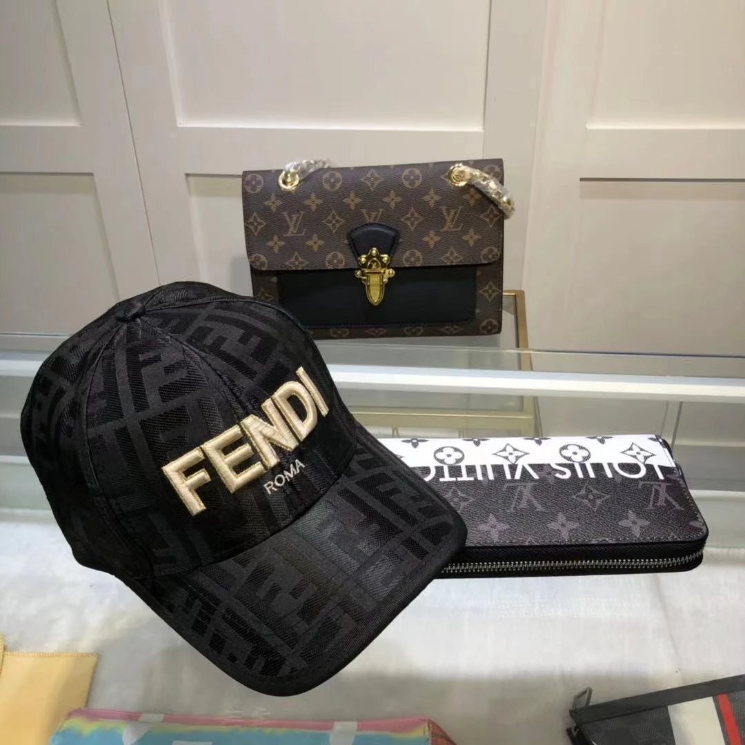 Fendi Black Logo Bas