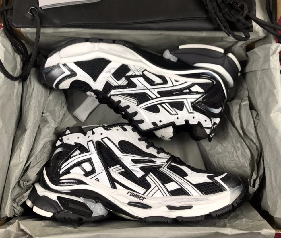 Runner Black and White High-Top Sneakers